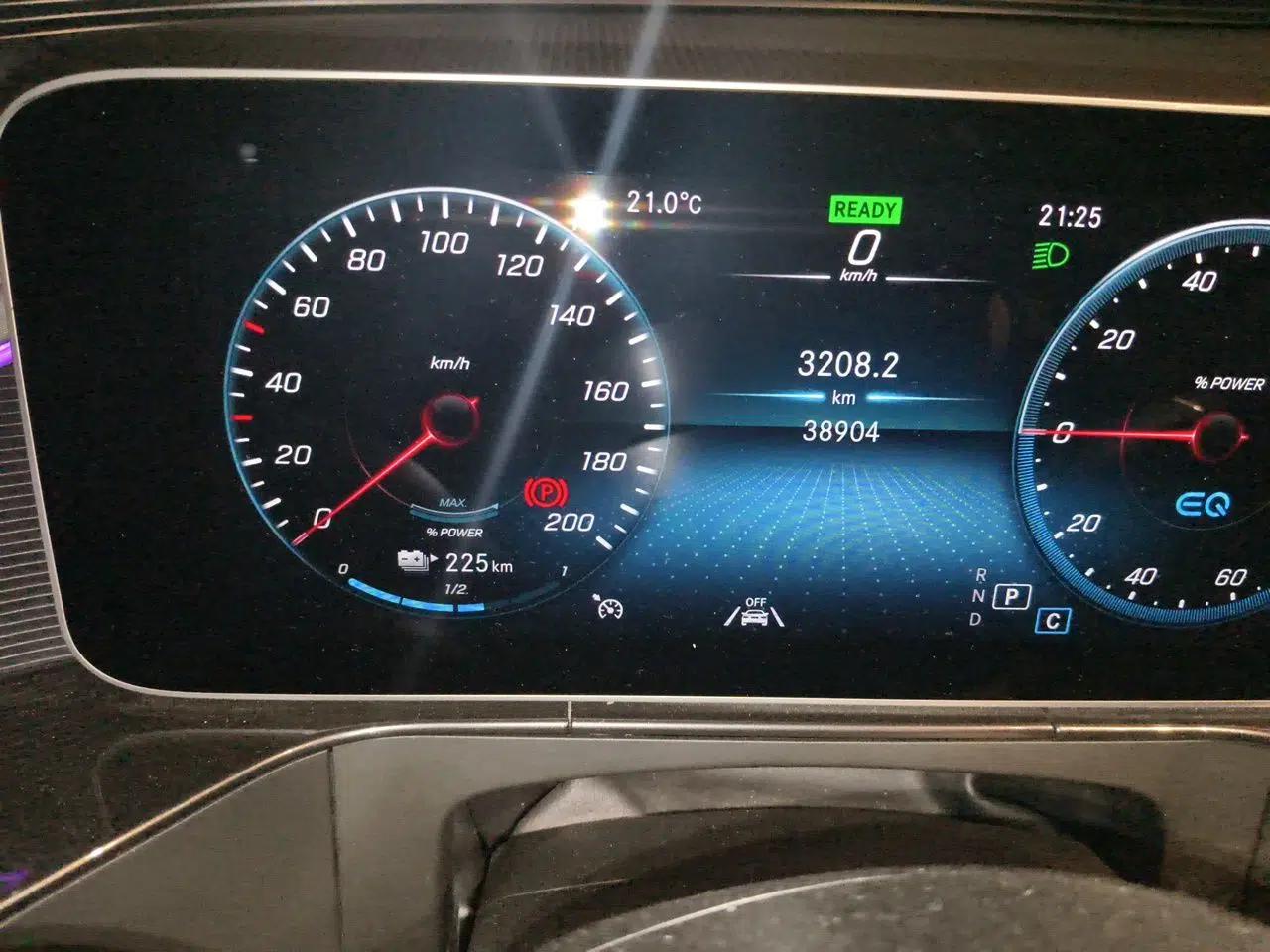 Mercedes-Benz EQC 2020 EQC 400 4MATIC — миниатюра 13