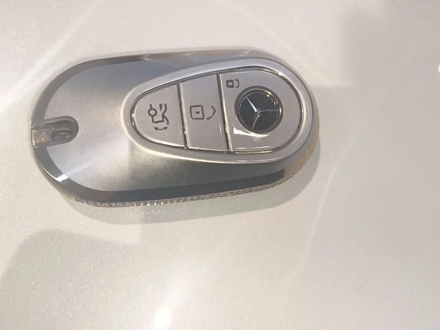 Mercedes-Benz C-Class New Energy 2023 Facelift C 350 eL — миниатюра 12