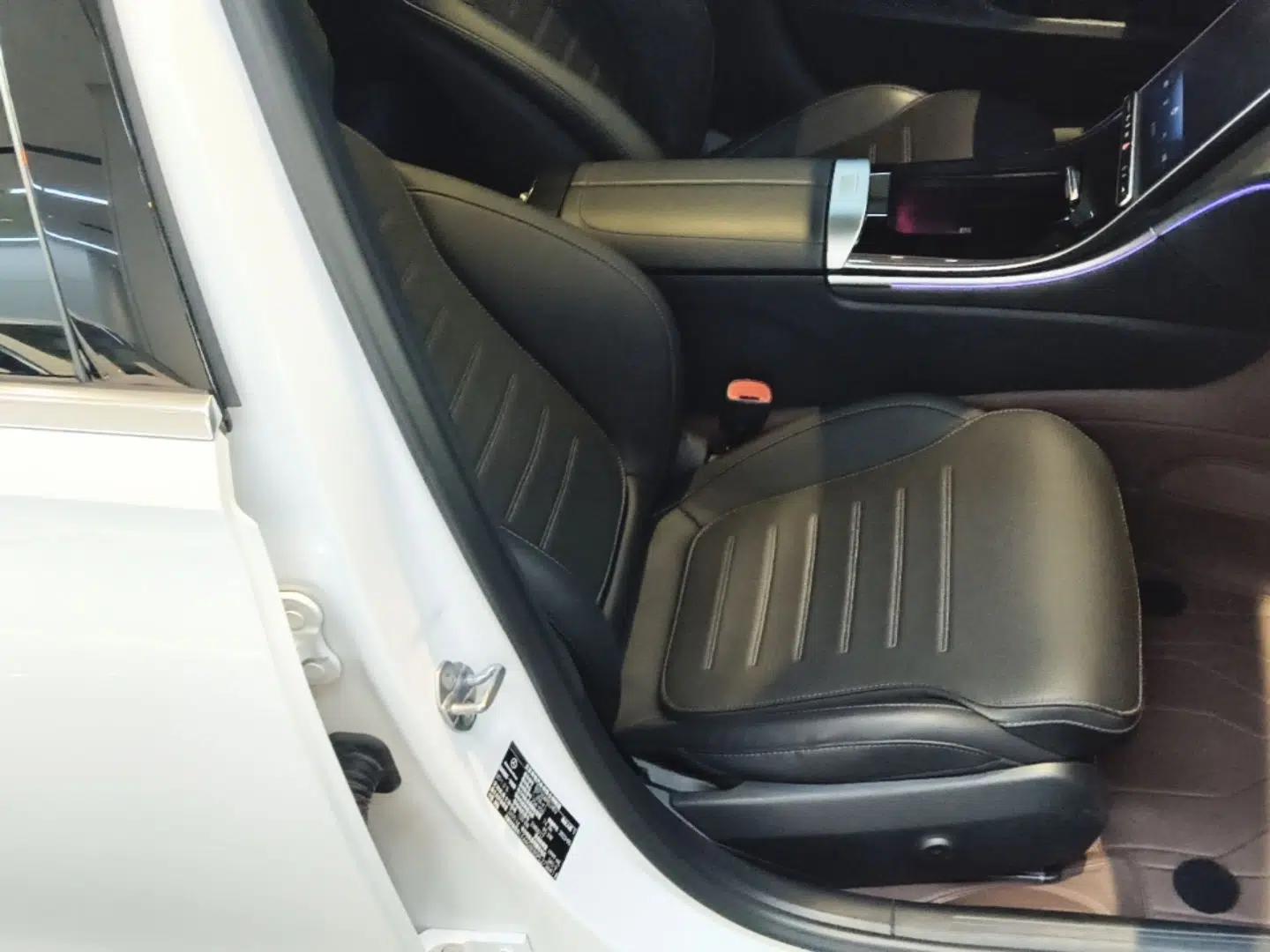 Mercedes-Benz C-Class New Energy 2023 Facelift C 350 eL — миниатюра 23