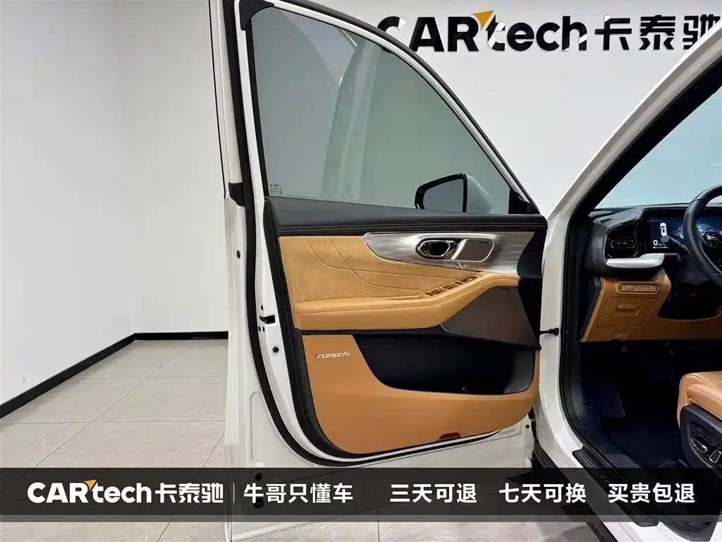 Trumpchi ES9 2024 PHEV 143km Traveler Max — миниатюра 17