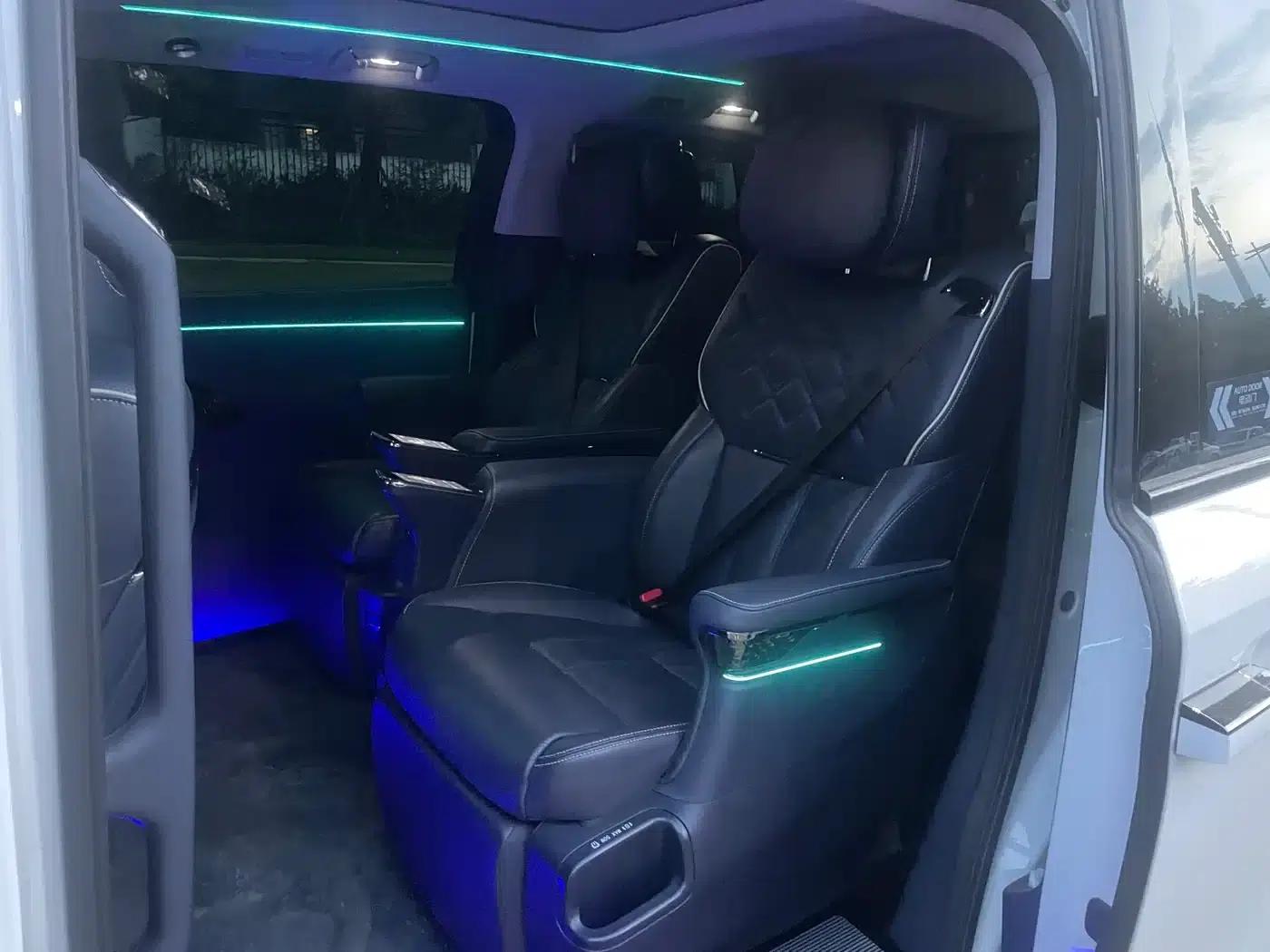 Trumpchi M8 2025 Model, Qiankun Series Max Luxury Cabin — миниатюра 5
