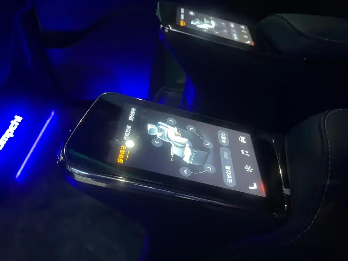 Trumpchi M8 2025 Model, Qiankun Series Max Luxury Cabin — миниатюра 6