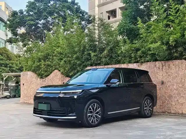 Trumpchi S9 2025 Model, Qiankun Ultra 6-Seater