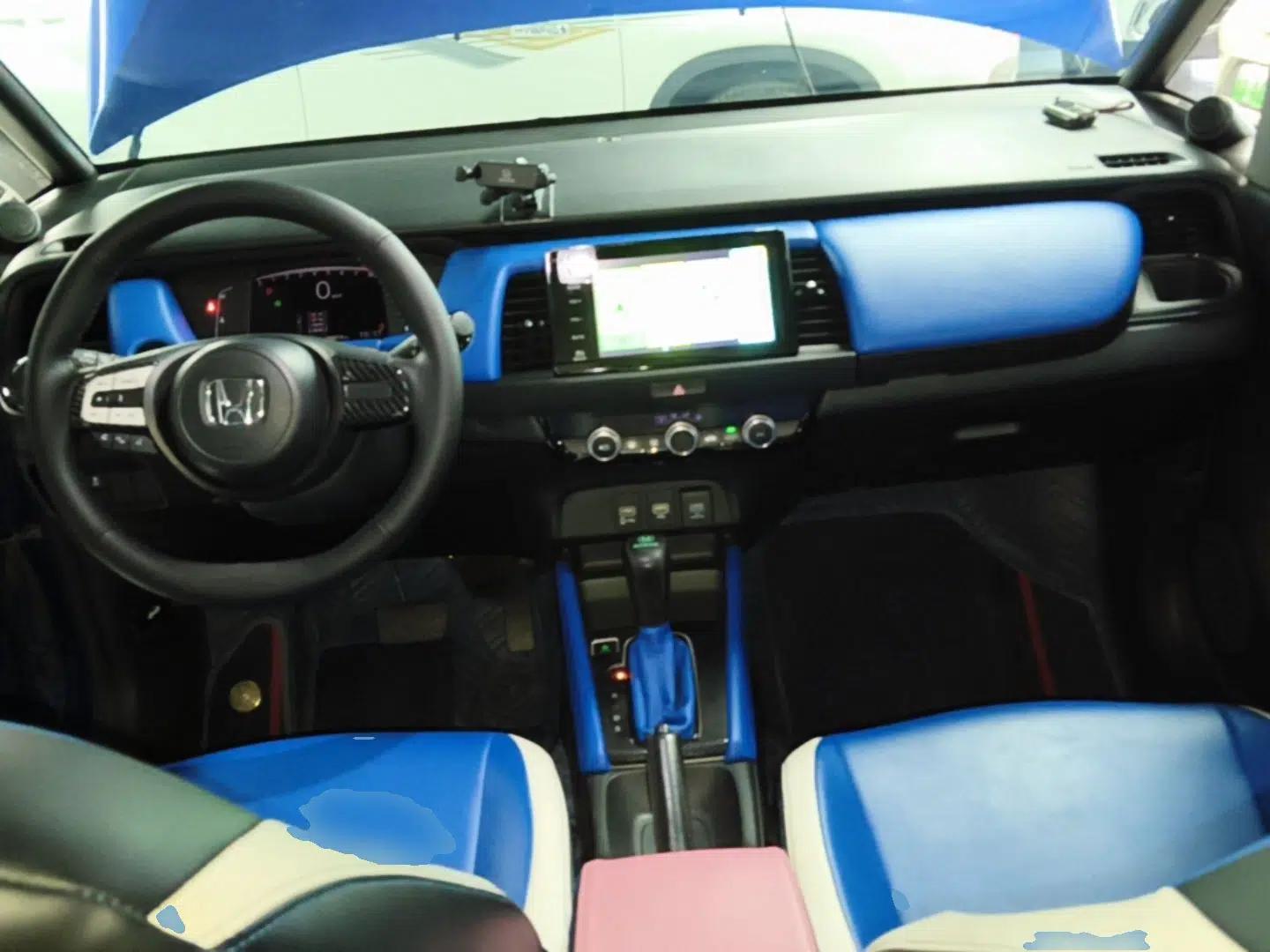Honda LIFE 2021 1.5L CVT CRO-S Fun Edition — миниатюра 12