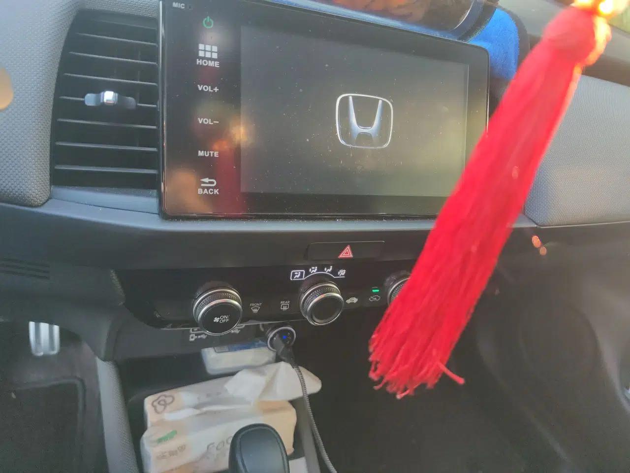 Honda LIFE 2021 1.5L CVT CRO-S Fun Edition — миниатюра 14