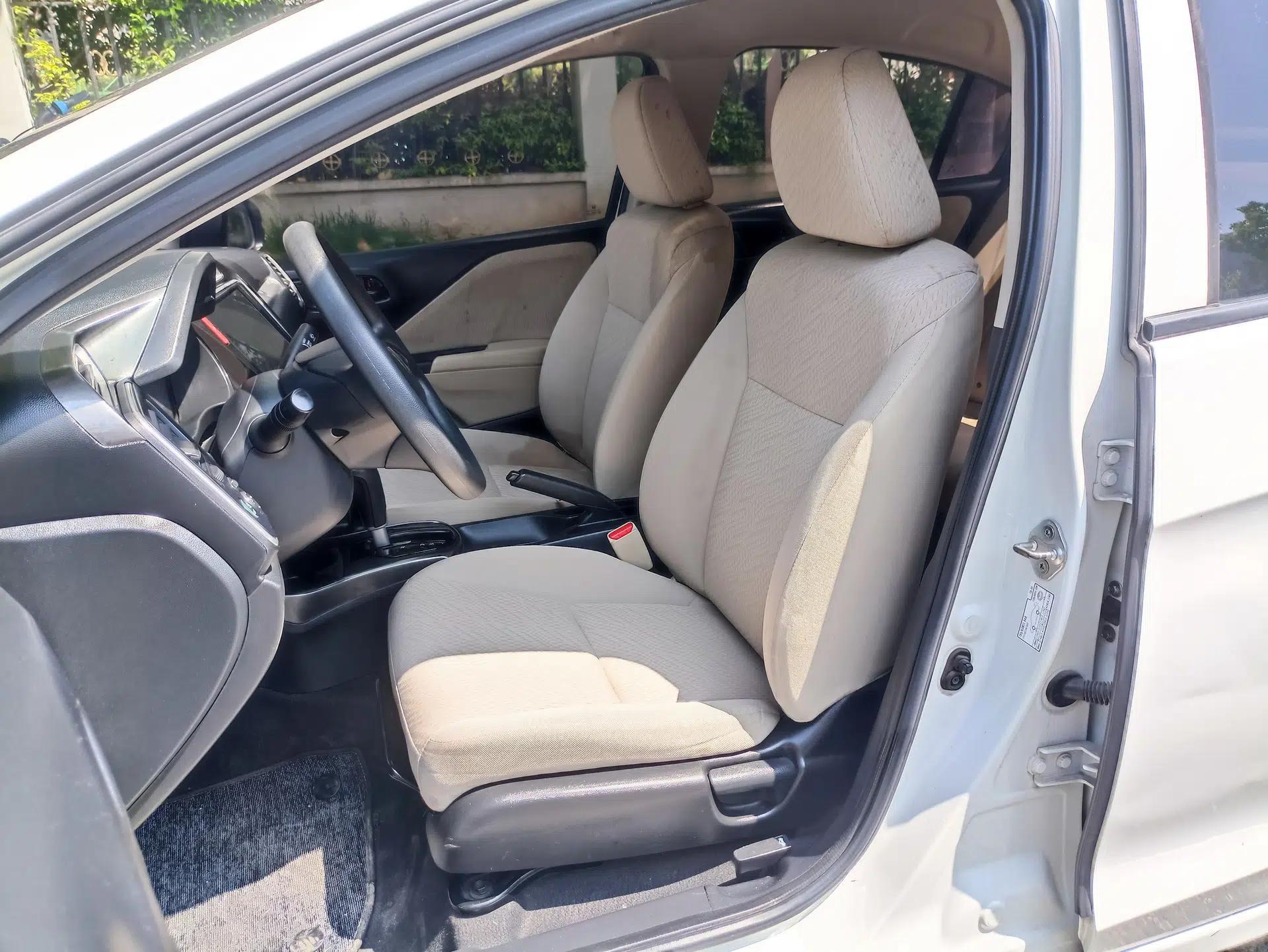 Honda Greiz 2016 1.5L CVT Classic Edition — миниатюра 25