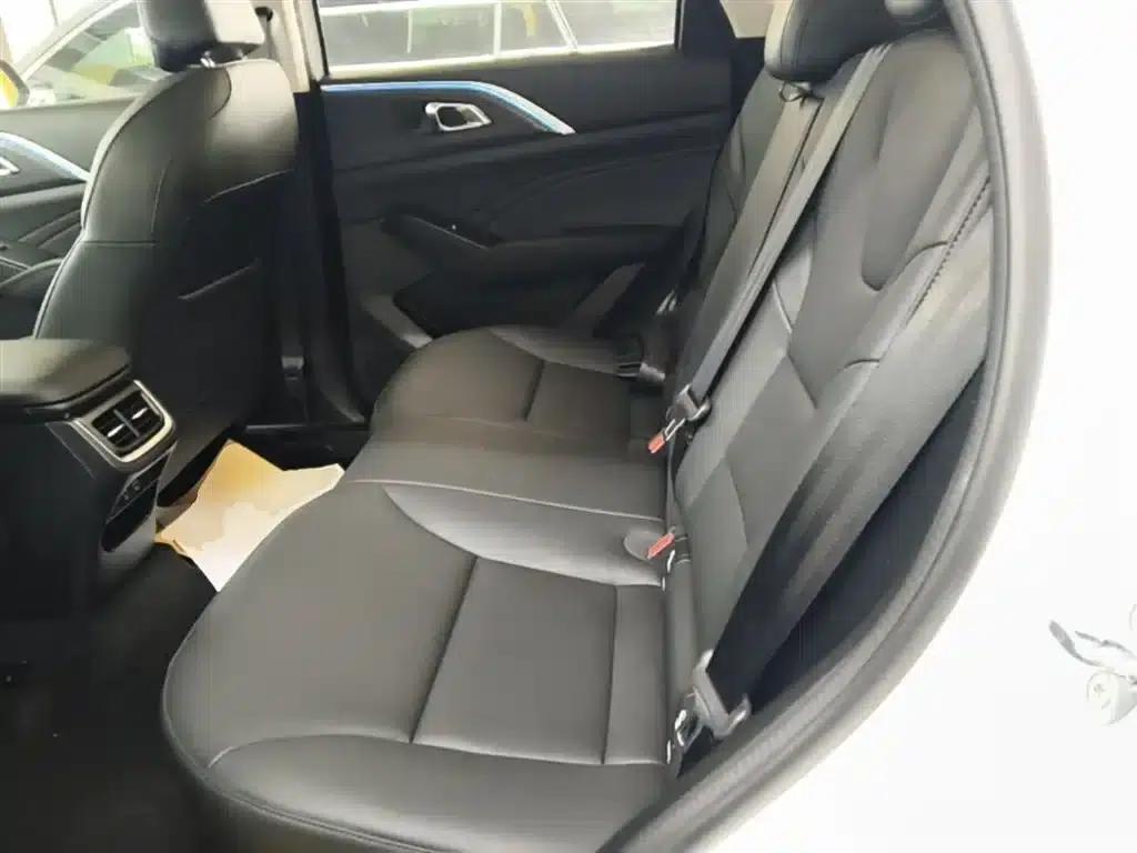 Haval Xiaolong MAX 2023 1.5L Hi4 105 4WD Intelligent Flagship Edition — миниатюра 17