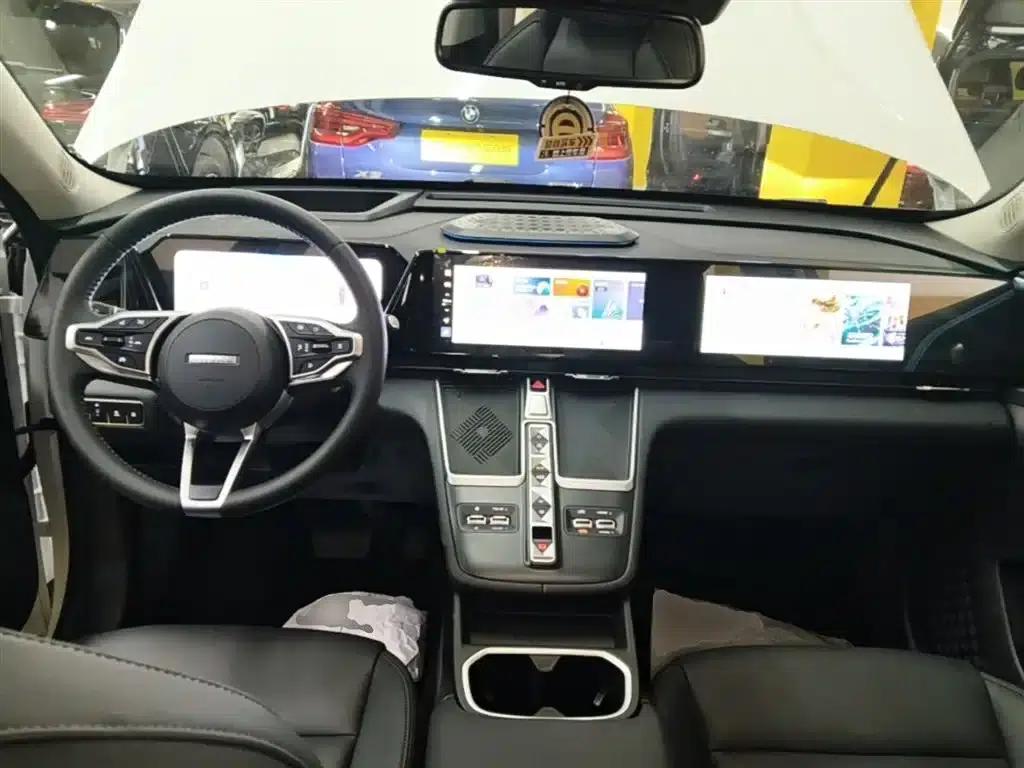 Haval Xiaolong MAX 2023 1.5L Hi4 105 4WD Intelligent Flagship Edition — миниатюра 10