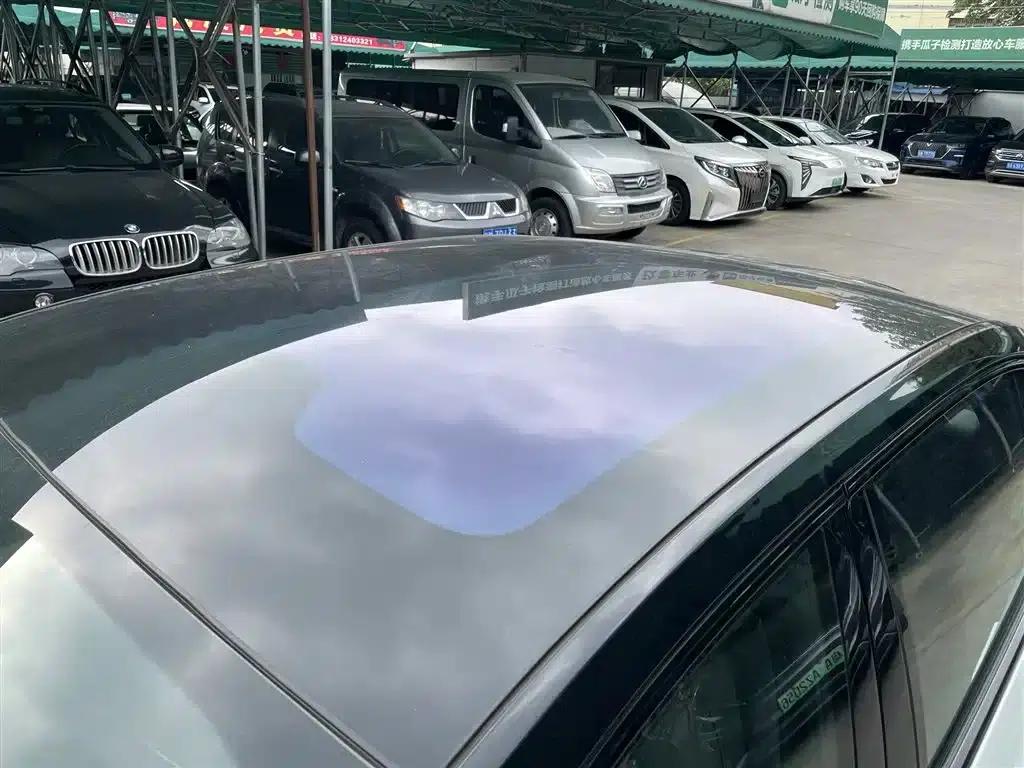 Hongqi EH7 2024 820 Pro Glory Edition — миниатюра 3