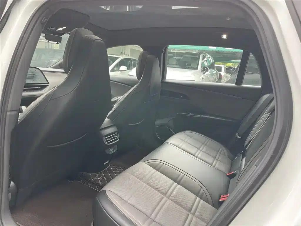 Hongqi EH7 2024 820 Pro Glory Edition — миниатюра 5