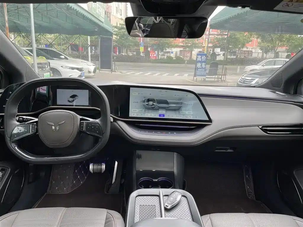Hongqi EH7 2024 820 Pro Glory Edition — миниатюра 7