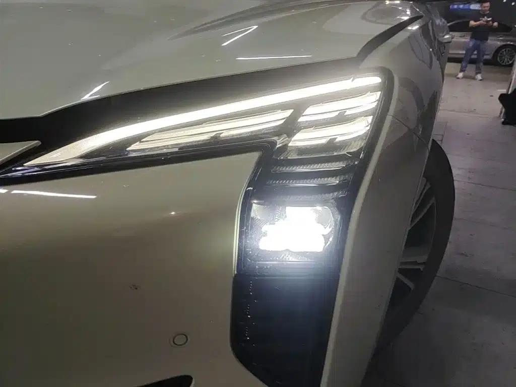 Hongqi EH7 2024 820 Pro — миниатюра 24