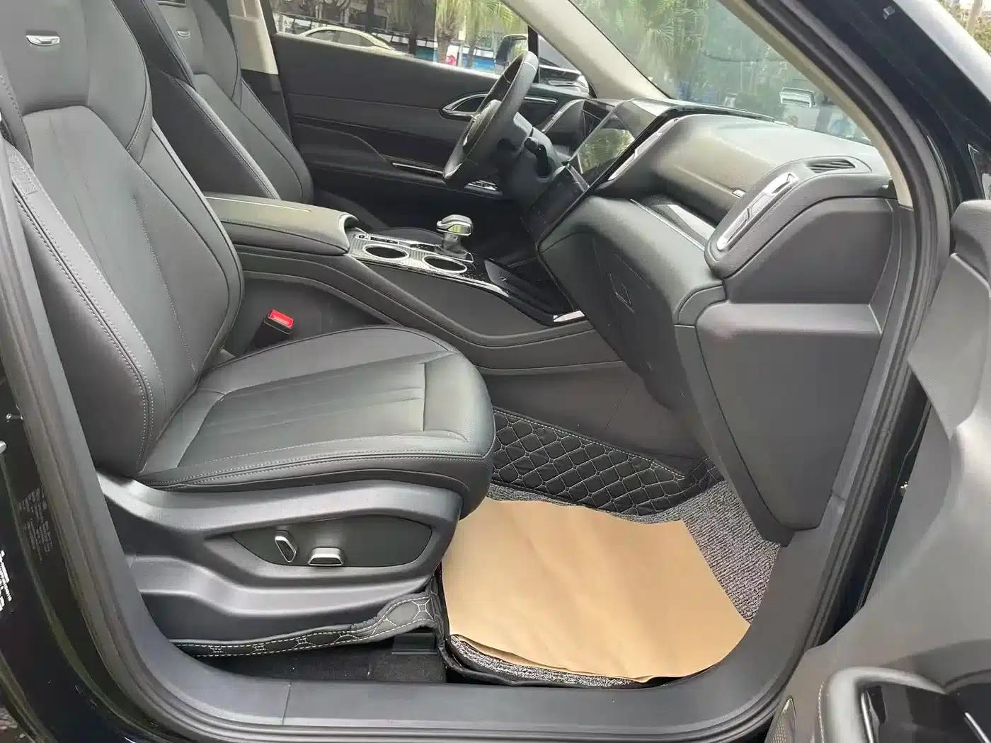 Hongqi HS3 2024 2.0T (Caiwei Edition) — миниатюра 12