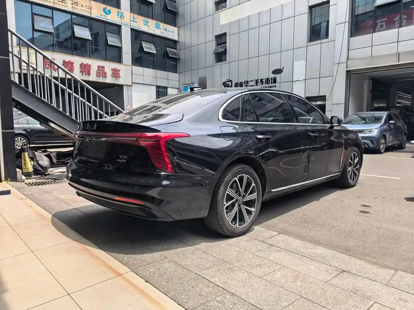 Hongqi H5 PHEV 2025 Model 170 Super Hybrid — миниатюра 12