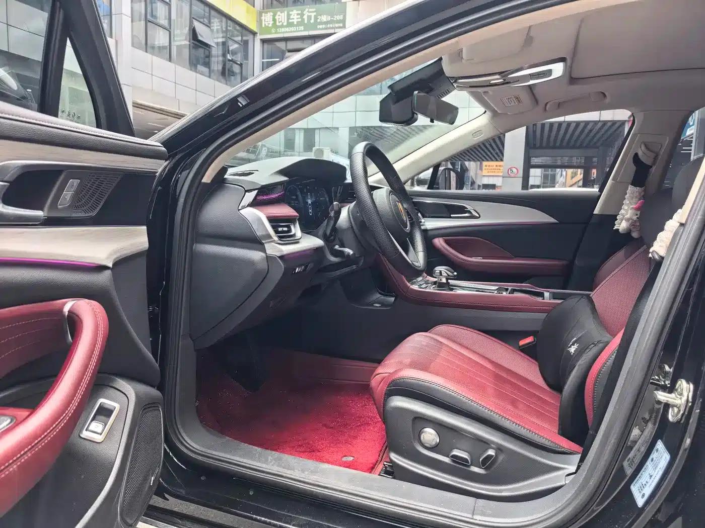 Hongqi H5 PHEV 2025 Model 170 Super Hybrid — миниатюра 4