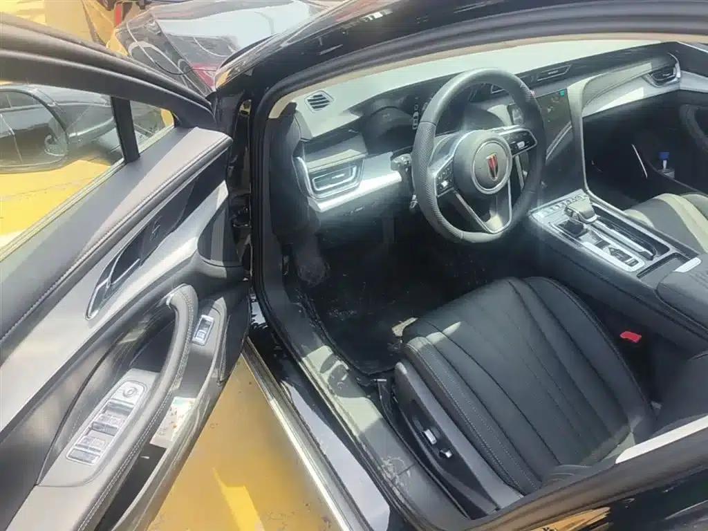 Hongqi H5 PHEV 2025 130 Super Hybrid Edition — миниатюра 16