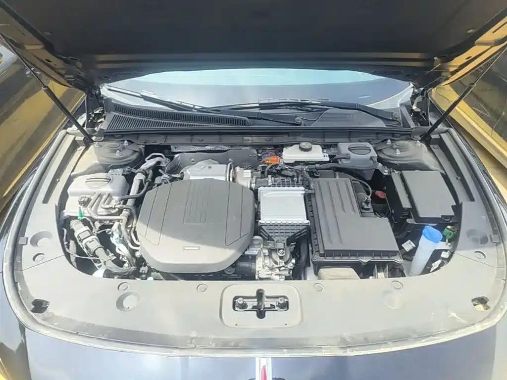 Hongqi H5 PHEV 2025 130 Super Hybrid Edition — миниатюра 20