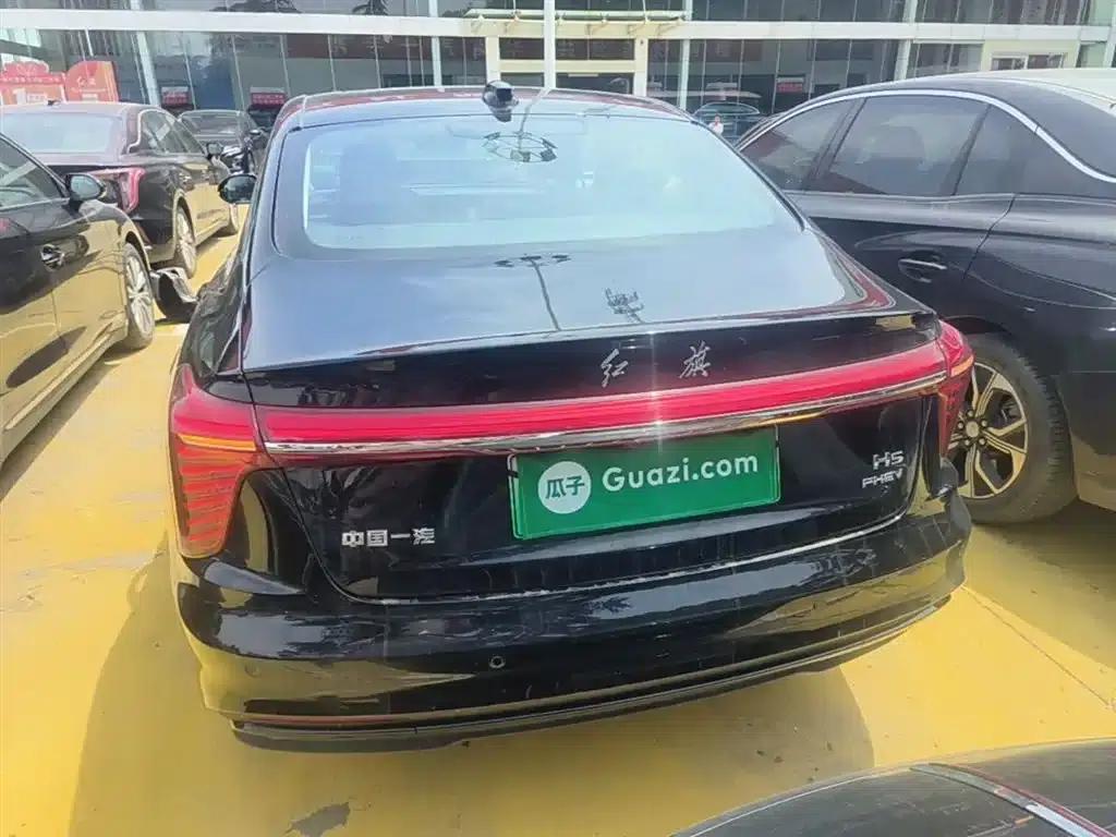 Hongqi H5 PHEV 2025 130 Super Hybrid Edition — миниатюра 6