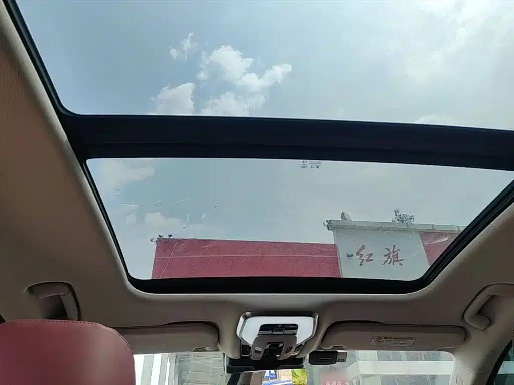 Hongqi H5 PHEV 2025 130 Super Hybrid Edition — миниатюра 18