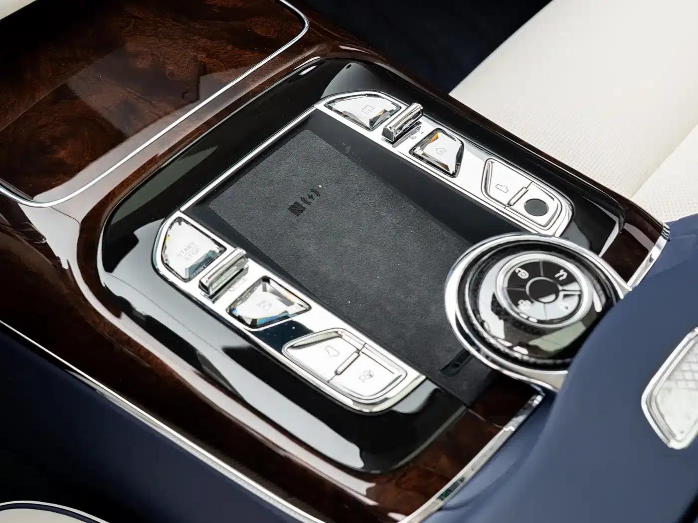 Hongqi Golden Sunflower Elegant 2026 Model 3.0T V6 — миниатюра 12