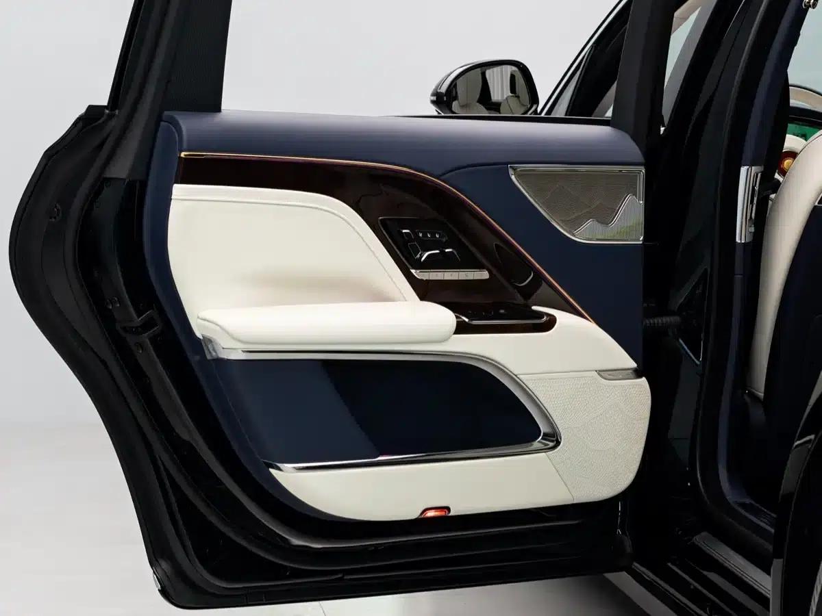 Hongqi Golden Sunflower Elegant 2026 Model 3.0T V6 — миниатюра 18
