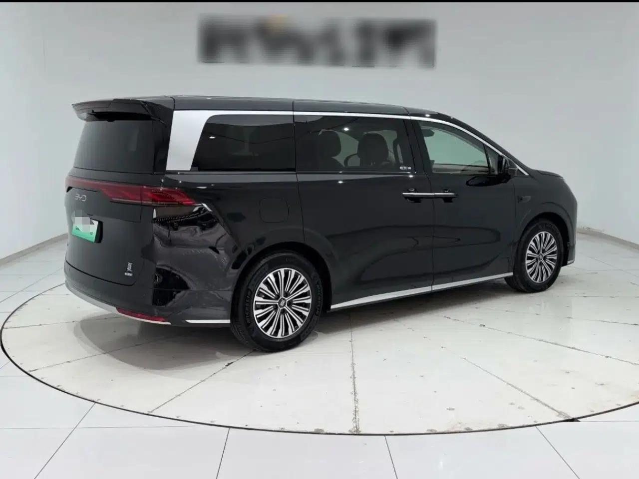 BYD Xia 2025 DM-i 1.5T 180km Beyond Edition — миниатюра 6