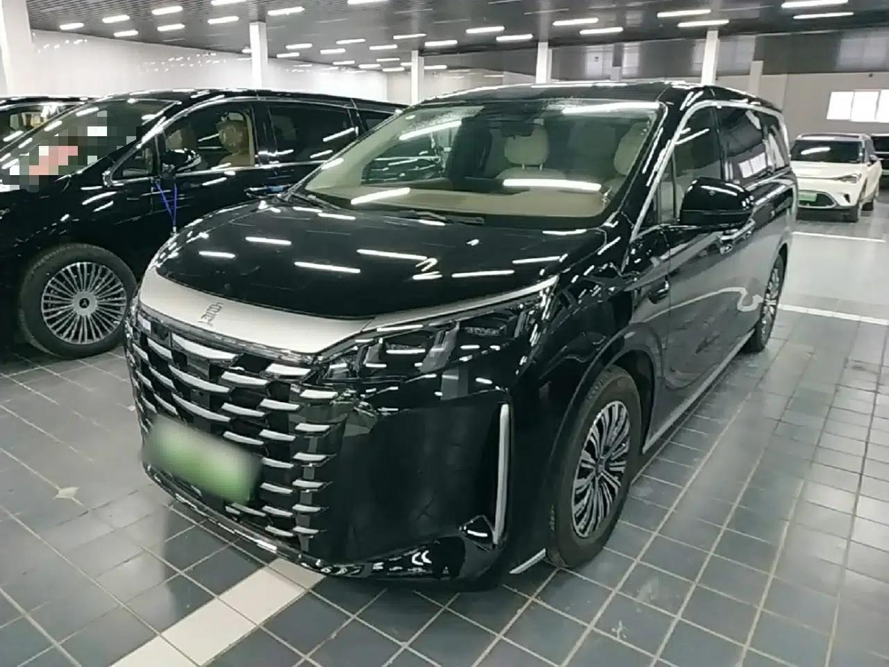 BYD Xia 2025 DM-i 1.5T 180km Beyond Edition — миниатюра 1