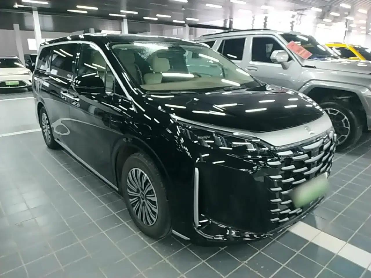 BYD Xia 2025 DM-i 1.5T 180km Beyond Edition — миниатюра 6