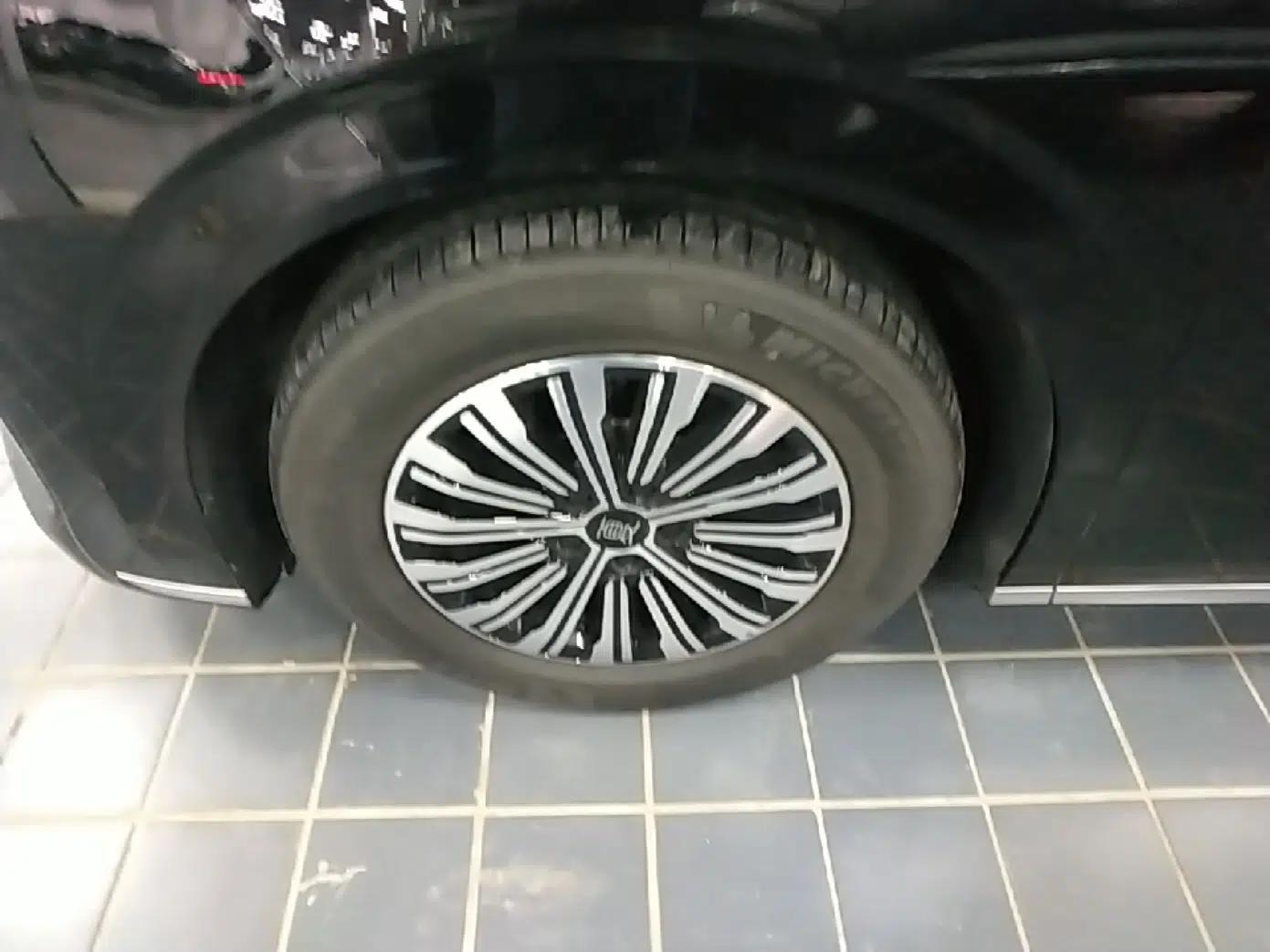 BYD Xia 2025 DM-i 1.5T 180km Beyond Edition — миниатюра 9