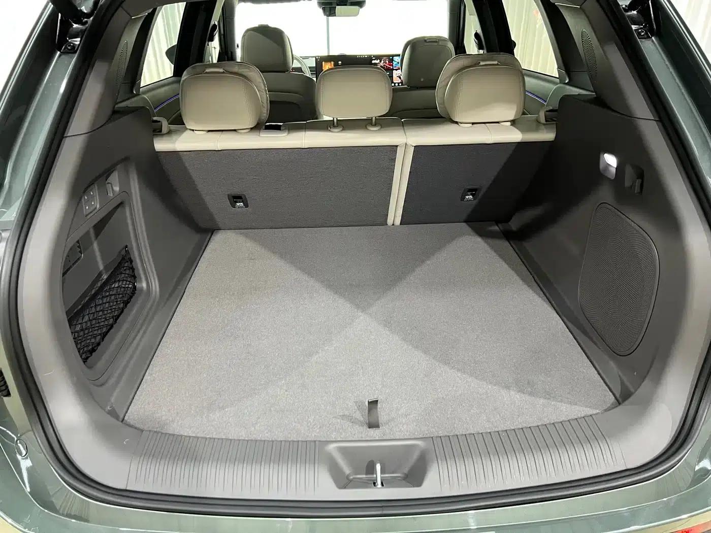Hongqi HS6 PHEV 2026 Model 240 Intelligent Hybrid — миниатюра 16