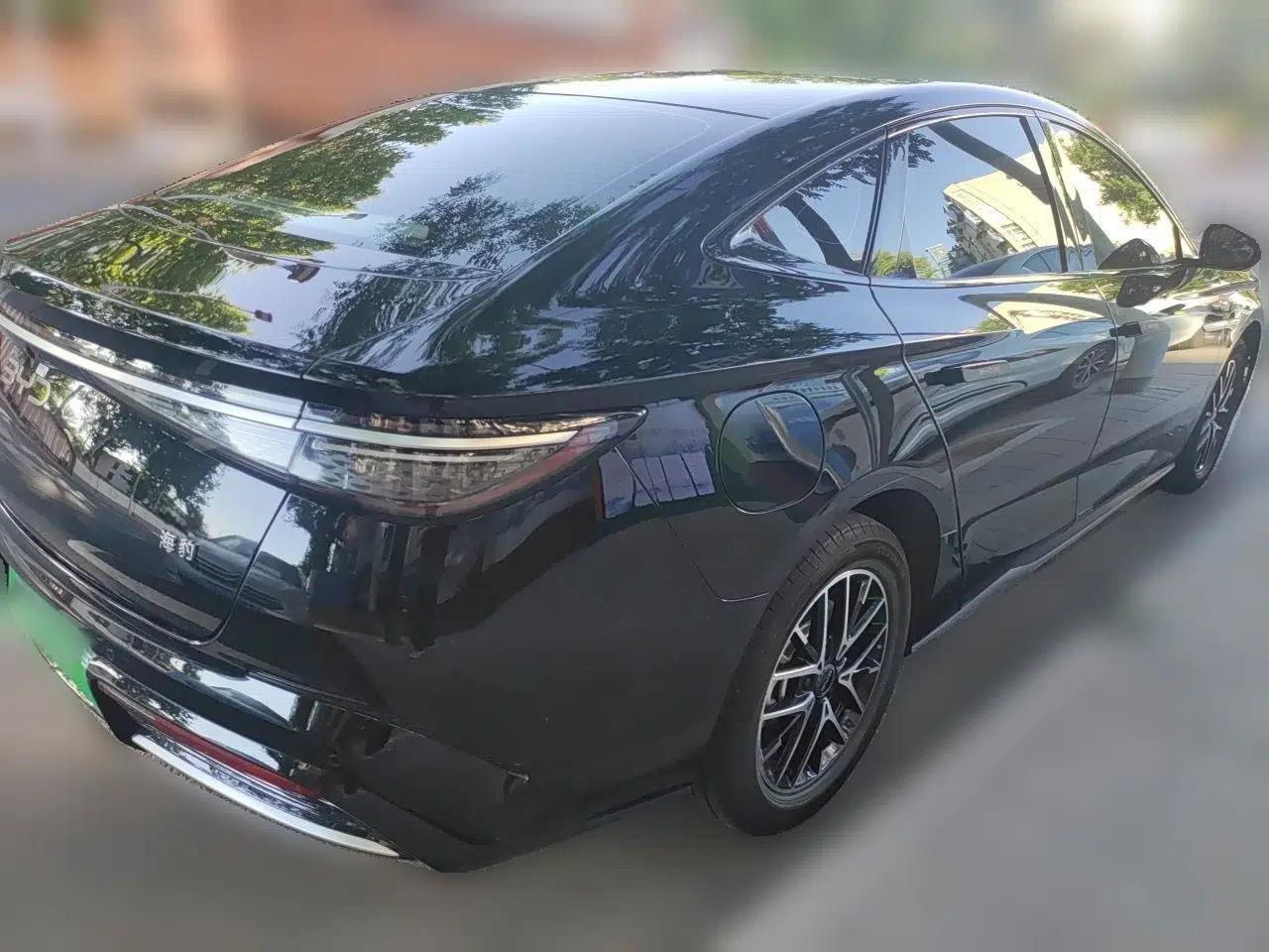 BYD Seal 07 DM-i 2025 DM-i 1.5L 70km Elite Model — миниатюра 6