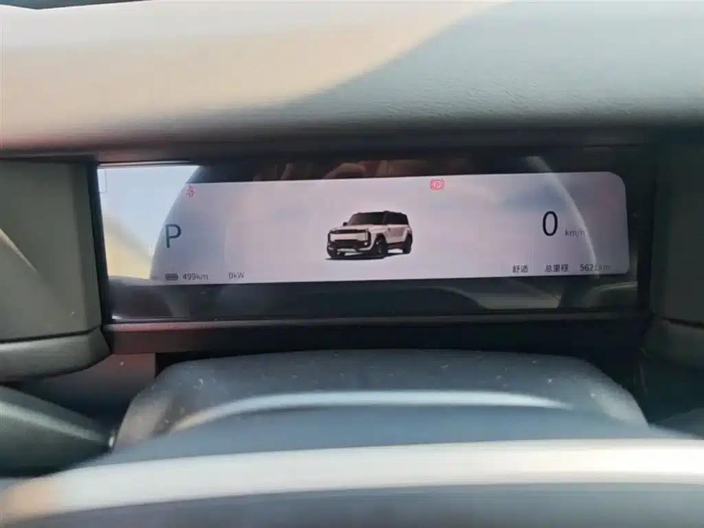 iCAR 03T 2024 Model 501km Four-Wheel Drive Long Range Version — миниатюра 12