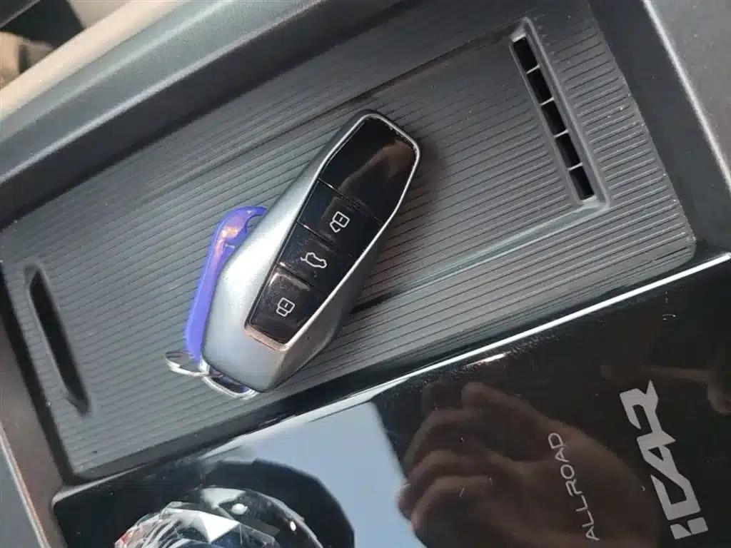 iCAR 03T 2024 Model 501km Four-Wheel Drive Long Range Version — миниатюра 9