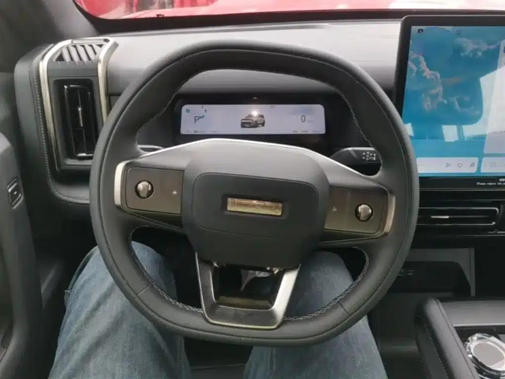 iCAR 03T 2024 Model 501km Four-Wheel Drive Long Range Version — миниатюра 11