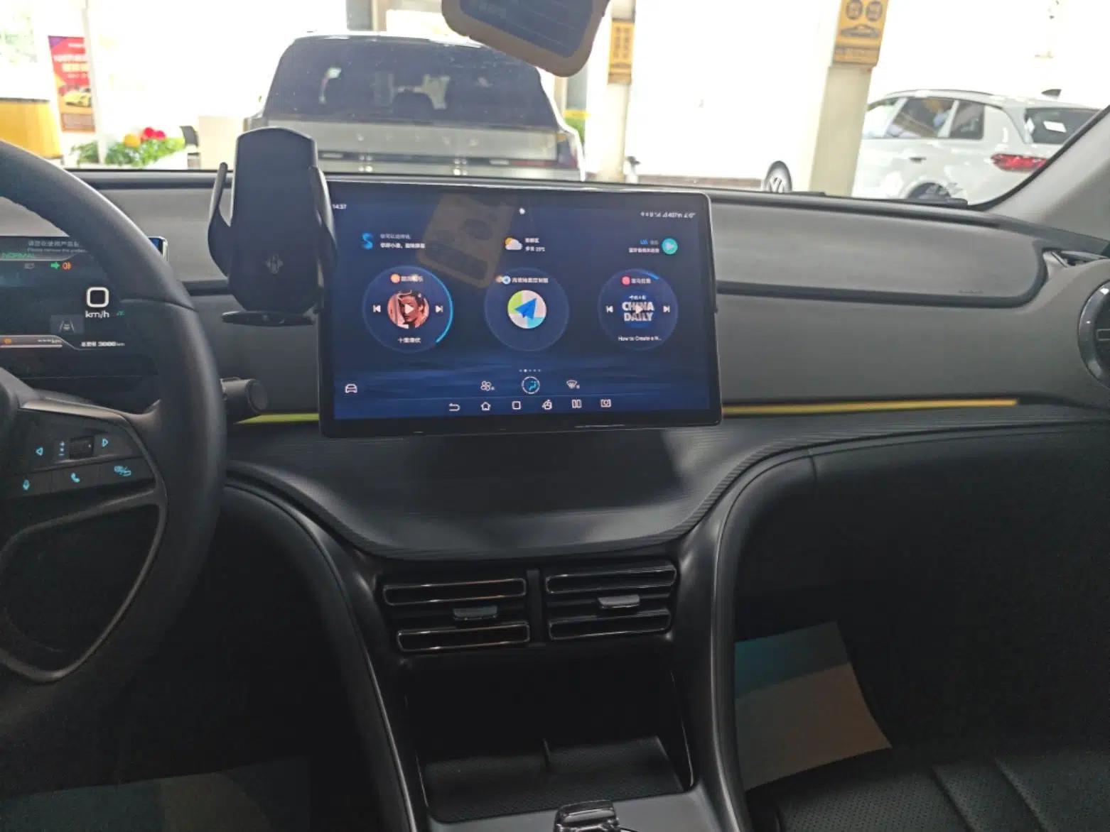 BYD Sealion 05 DM-i 2025 DM-i 115KM Prestige Model — миниатюра 15
