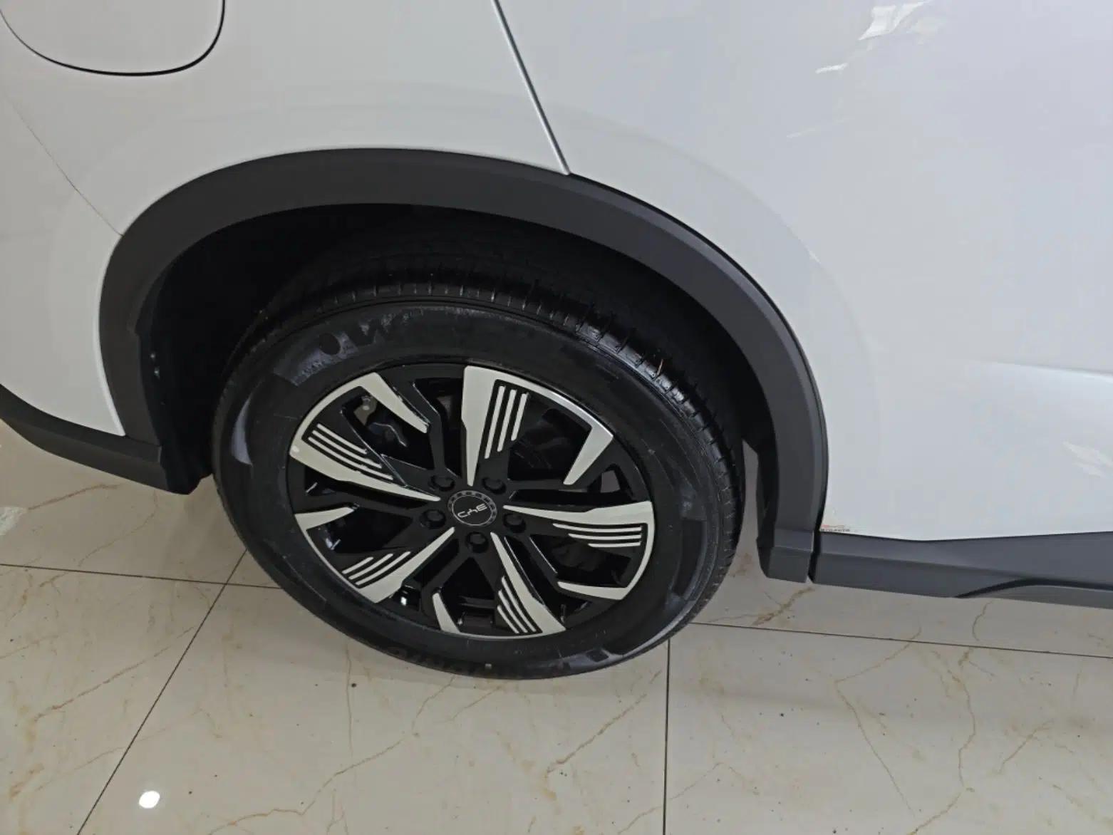 BYD Sealion 05 DM-i 2025 DM-i 115KM Prestige Model — миниатюра 10