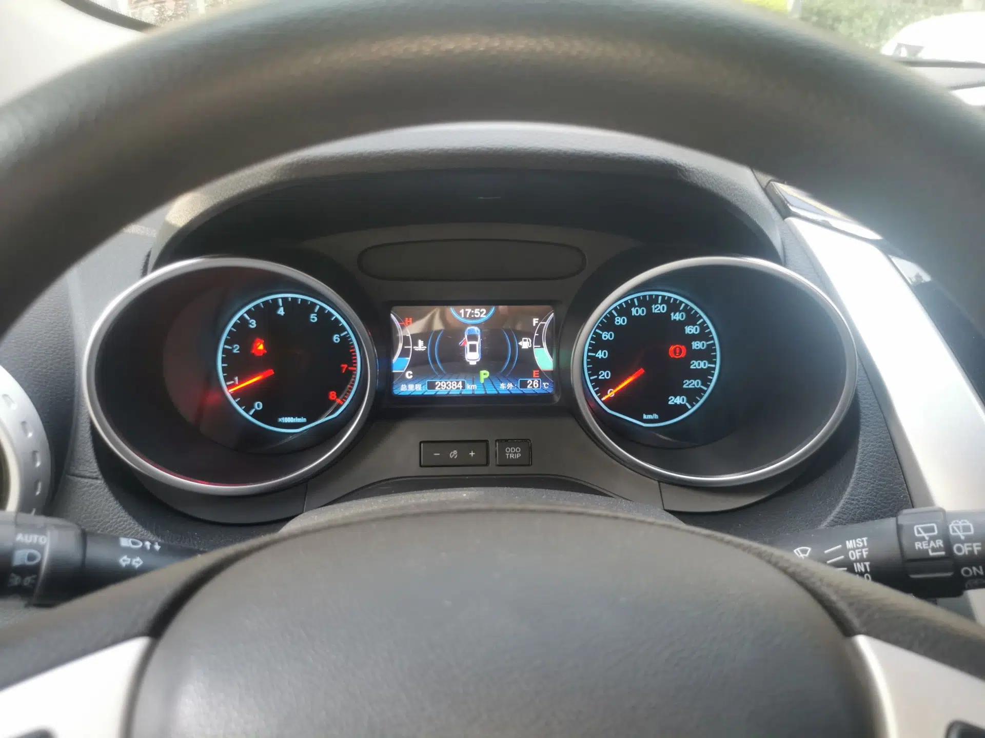BYD Yuan 2017 1.5L Automatic Cool & Stylish Model — миниатюра 12