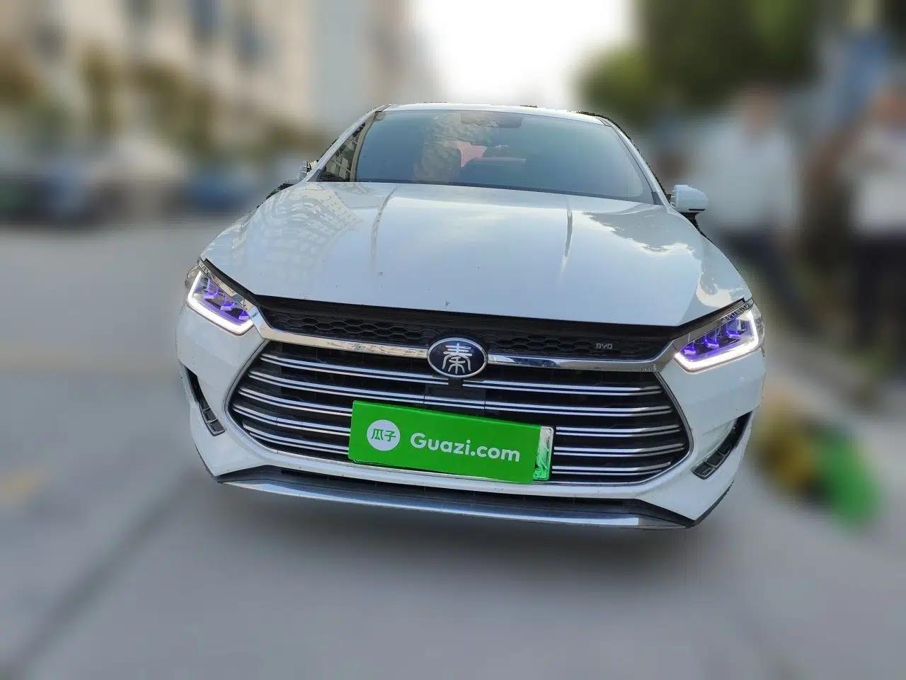 BYD Qin Pro New Energy 2018 DM 1.5TI Automatic Smart Connect Enjoyment Model — миниатюра 2