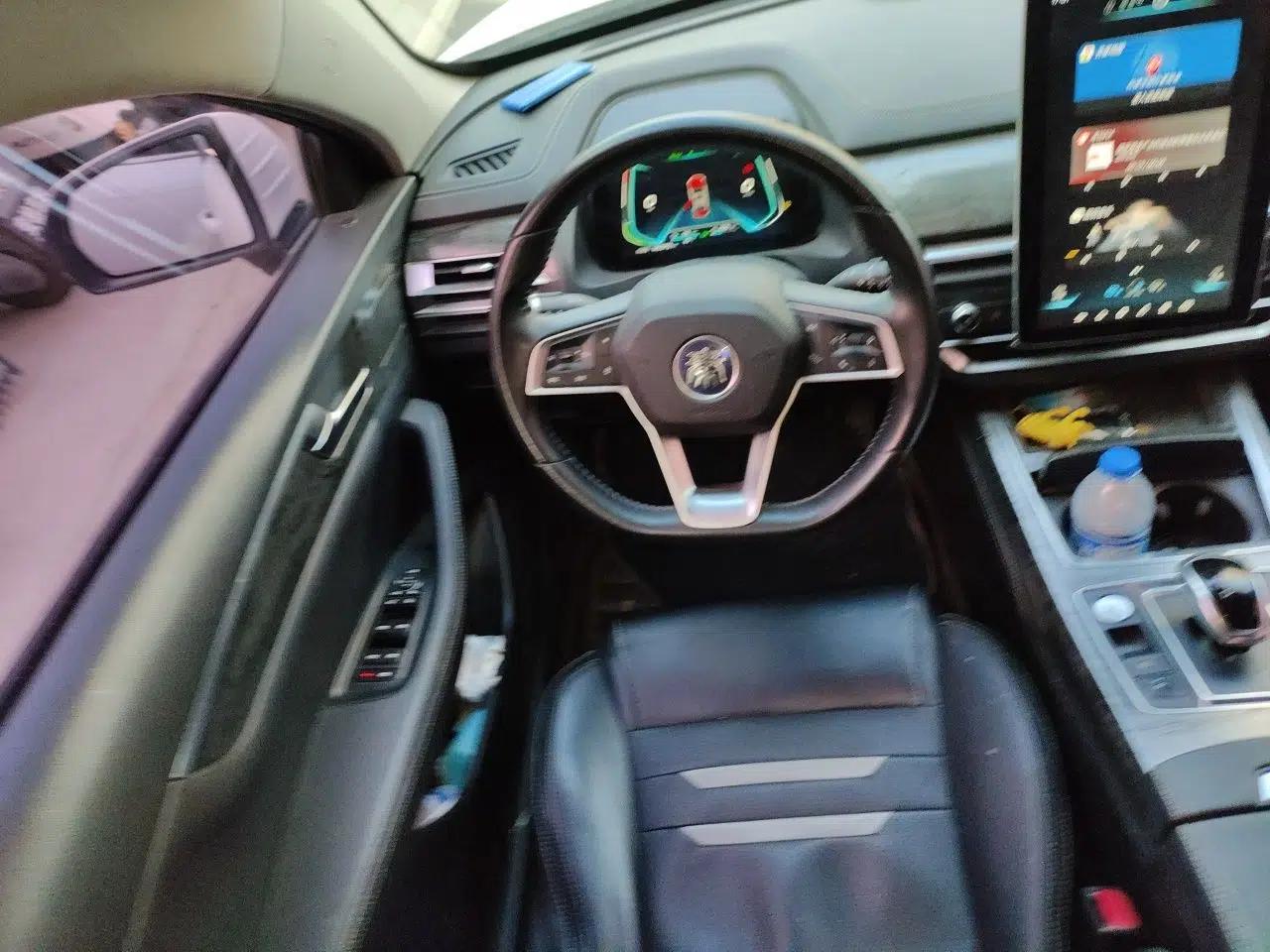 BYD Qin Pro New Energy 2018 DM 1.5TI Automatic Smart Connect Enjoyment Model — миниатюра 11