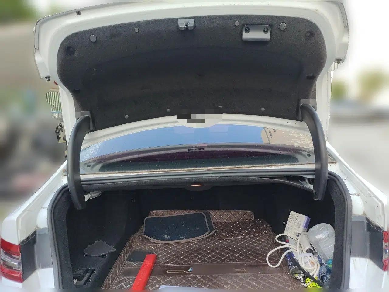 BYD Qin Pro New Energy 2018 DM 1.5TI Automatic Smart Connect Enjoyment Model — миниатюра 20