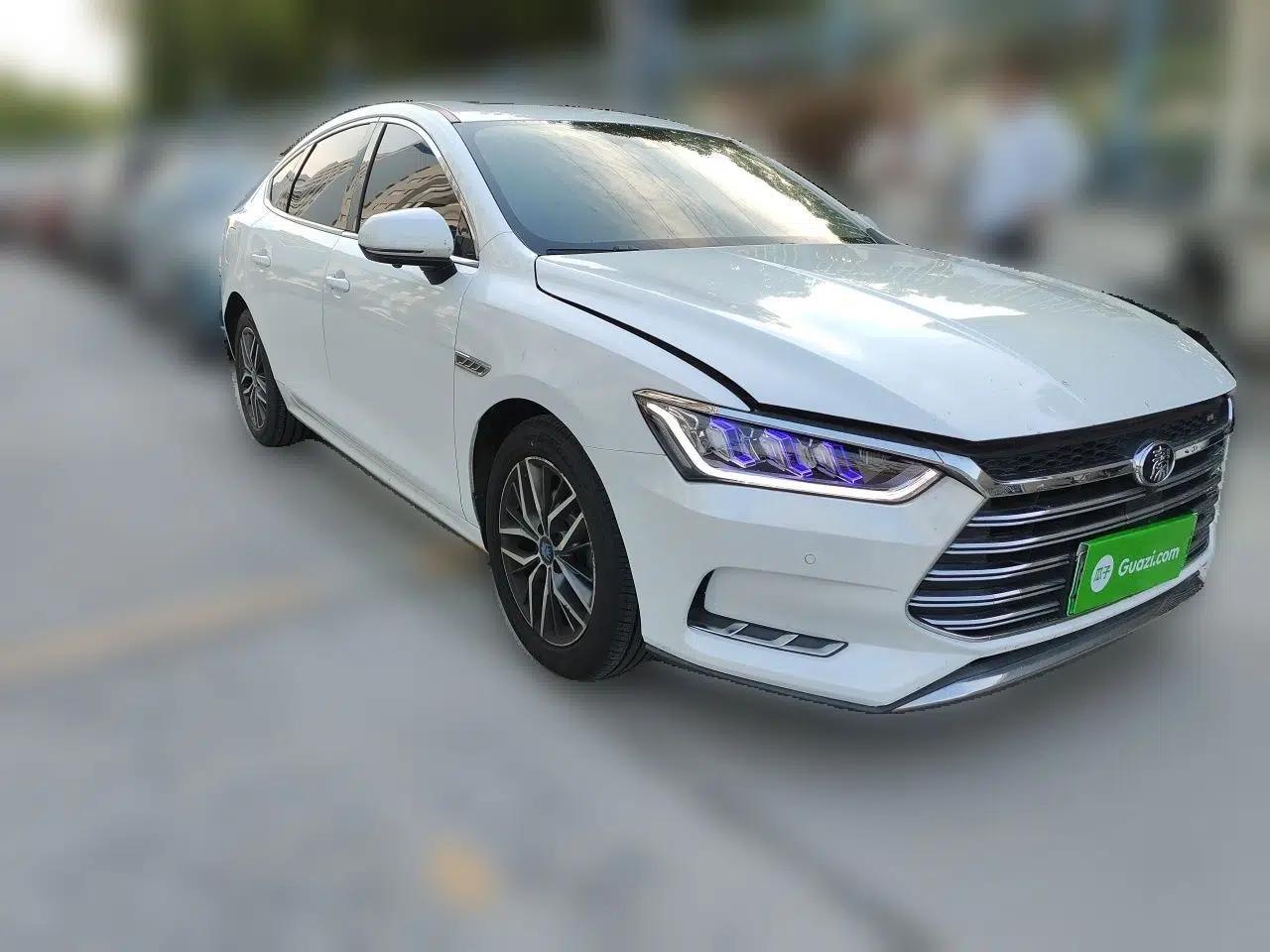 BYD Qin Pro New Energy 2018 DM 1.5TI Automatic Smart Connect Enjoyment Model — миниатюра 3
