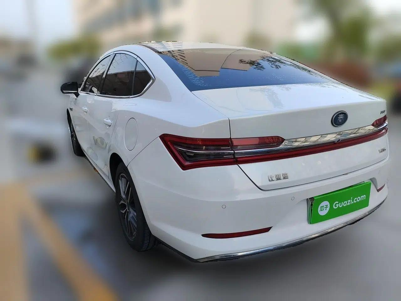 BYD Qin Pro New Energy 2018 DM 1.5TI Automatic Smart Connect Enjoyment Model — миниатюра 4