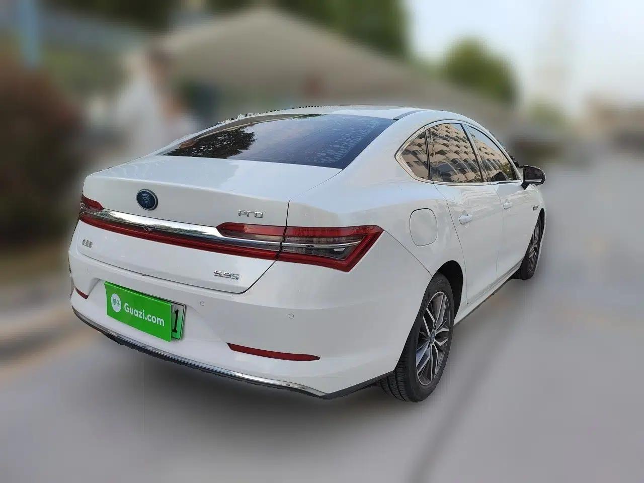 BYD Qin Pro New Energy 2018 DM 1.5TI Automatic Smart Connect Enjoyment Model — миниатюра 6