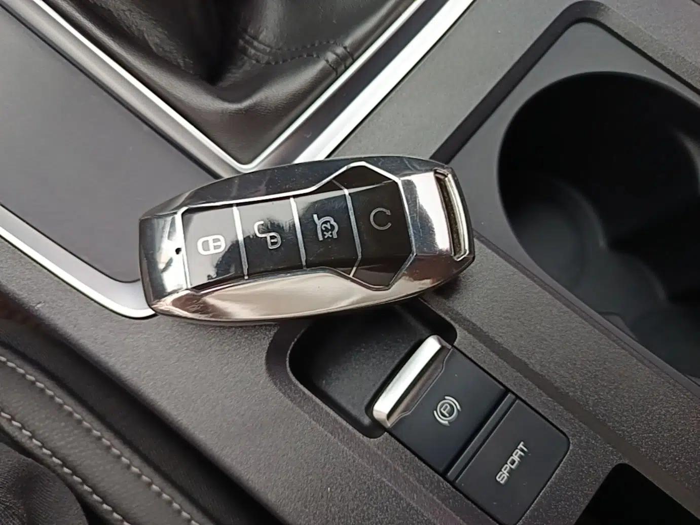 BYD Qin Pro 2018 1.5TI Automatic Smart Connect Fendong Model — миниатюра 12