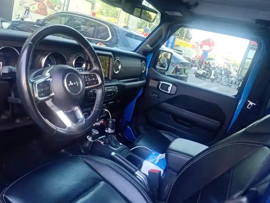 Jeep Wrangler New Energy 2021 Model 4-Door 2.0T 4xe Sahara — миниатюра 12