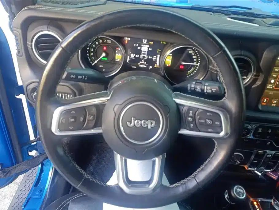 Jeep Wrangler New Energy 2021 Model 4-Door 2.0T 4xe Sahara — миниатюра 15