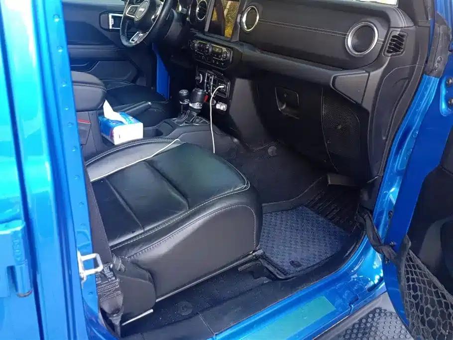 Jeep Wrangler New Energy 2021 Model 4-Door 2.0T 4xe Sahara — миниатюра 8