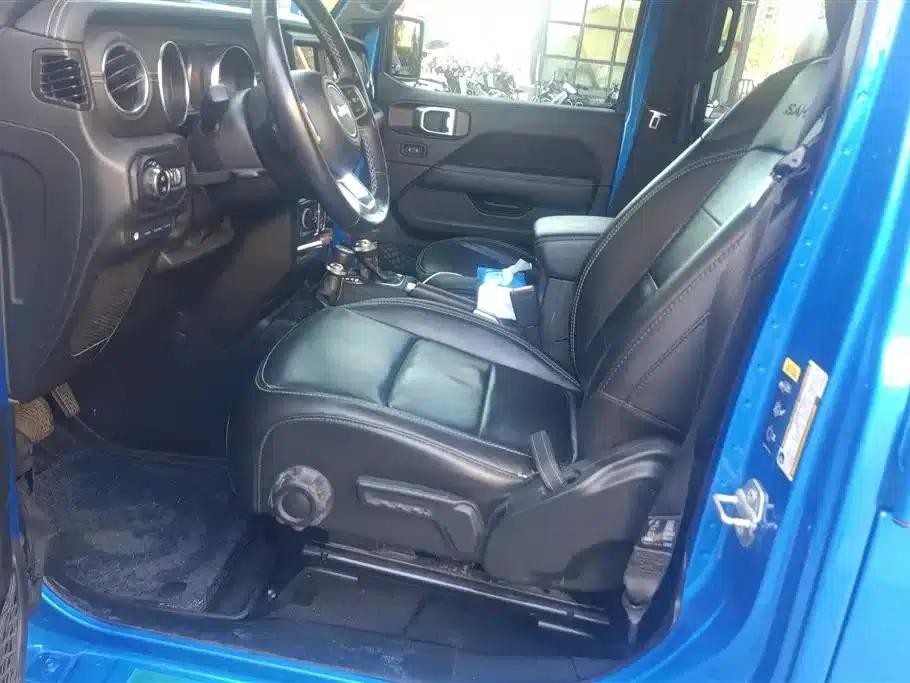 Jeep Wrangler New Energy 2021 Model 4-Door 2.0T 4xe Sahara — миниатюра 9