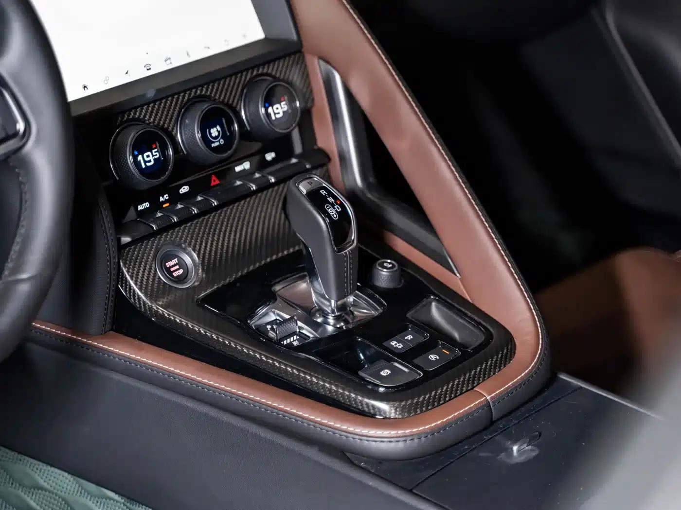 Jaguar F-TYPE 2019 2.0T Hardtop — миниатюра 14