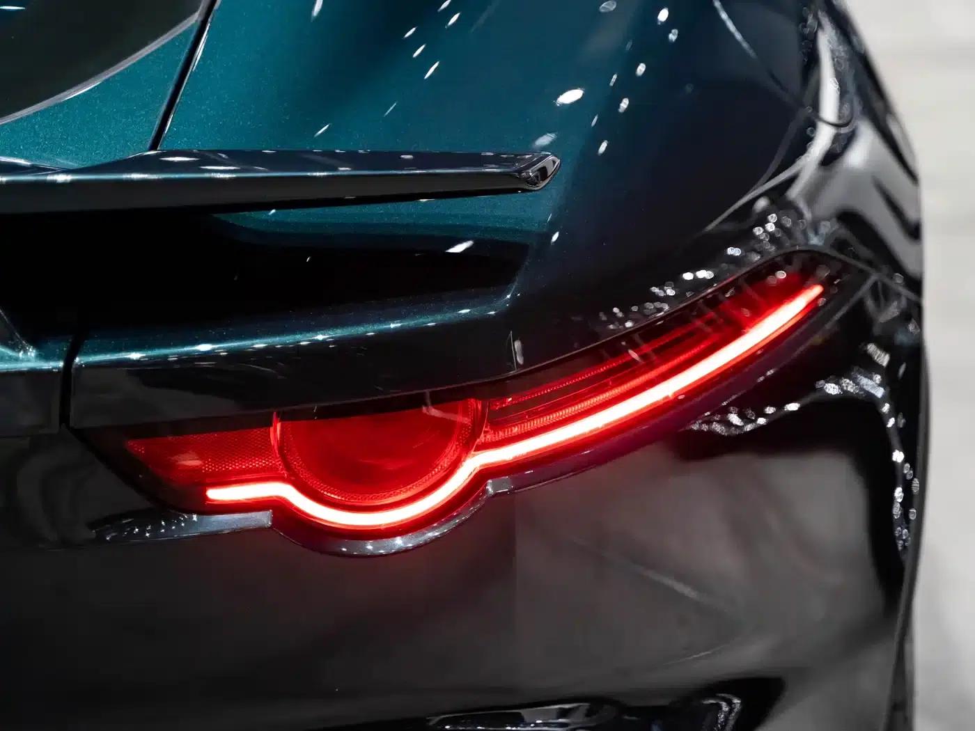 Jaguar F-TYPE 2019 2.0T Hardtop — миниатюра 8